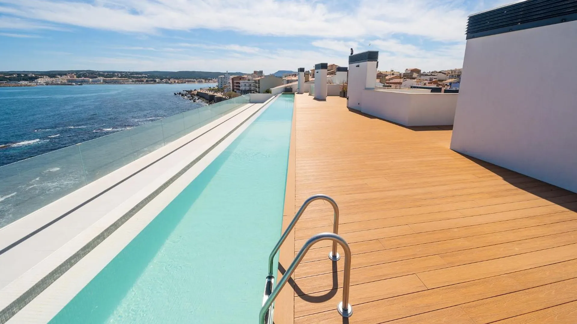 Montse Apartment For 6 People L' Escala